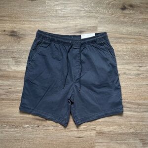 NWT American Eagle Men's Dark Blue Trekker Shorts